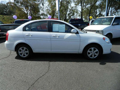 2010 Hyundai Accent GLS