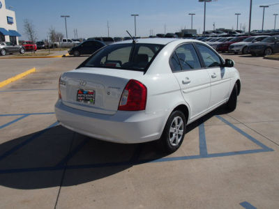 2011 Hyundai Accent GLS
