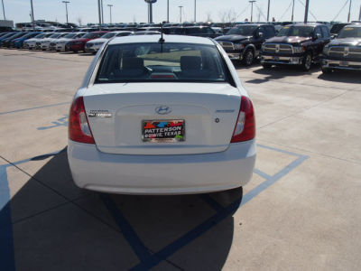 2011 Hyundai Accent GLS