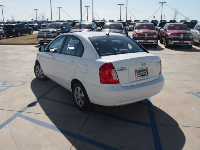 2011 Hyundai Accent GLS