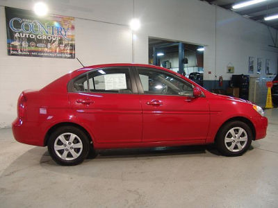 2011 Hyundai Accent  GLS