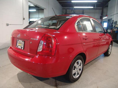 2011 Hyundai Accent GLS