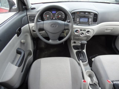 2011 Hyundai Accent  GLS