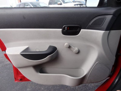 2011 Hyundai Accent  GLS
