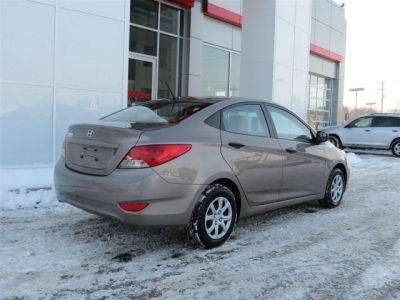 2012 Hyundai Accent GLS
