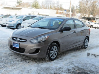 2012 Hyundai Accent GLS