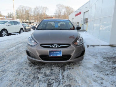 2012 Hyundai Accent GLS