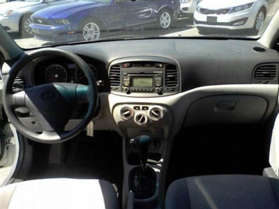 2011 Hyundai Accent GLS