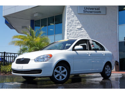 2010 Hyundai Accent  GLS