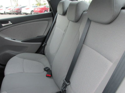 2012 Hyundai Accent  GLS