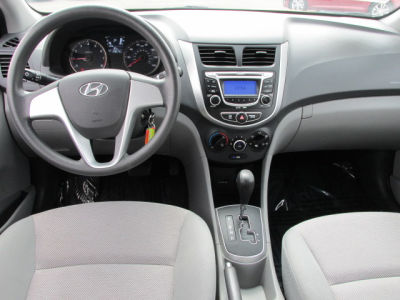 2012 Hyundai Accent  GLS