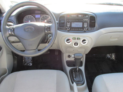 2011 Hyundai Accent GLS