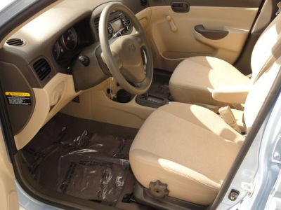 2011 Hyundai Accent  GLS