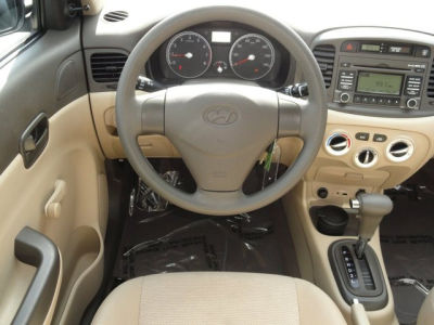 2011 Hyundai Accent  GLS