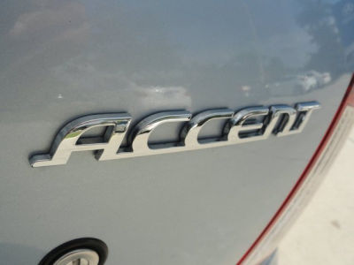 2011 Hyundai Accent  GLS