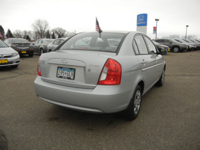 2011 Hyundai Accent GLS
