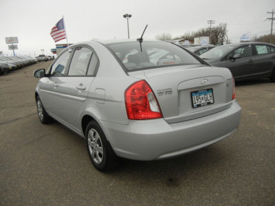 2011 Hyundai Accent GLS