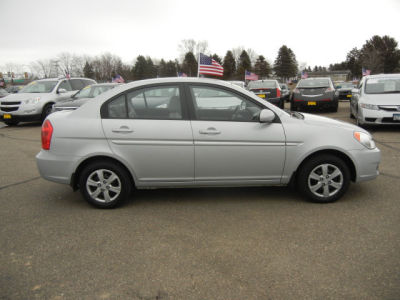 2011 Hyundai Accent GLS