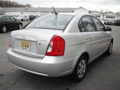 2011 Hyundai Accent  GLS