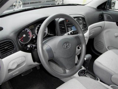 2011 Hyundai Accent  GLS