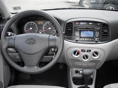 2011 Hyundai Accent  GLS