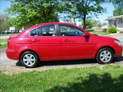 2011 Hyundai Accent GLS