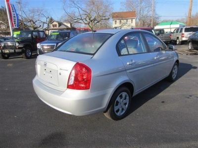 2011 Hyundai Accent GLS
