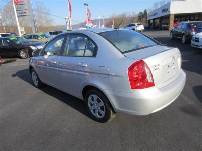 2011 Hyundai Accent GLS