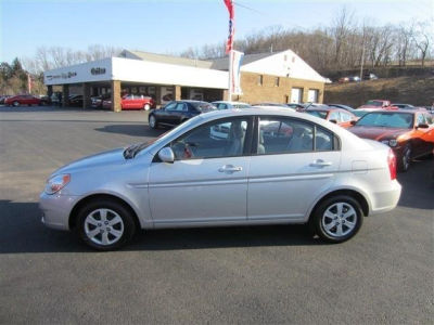 2011 Hyundai Accent GLS