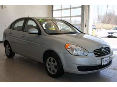 2011 Hyundai Accent  GLS