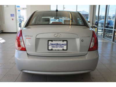 2011 Hyundai Accent  GLS