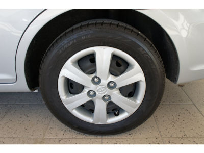 2011 Hyundai Accent  GLS