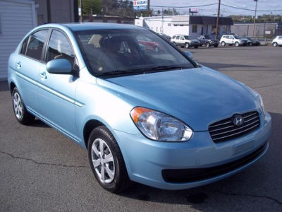 2011 Hyundai Accent  GLS