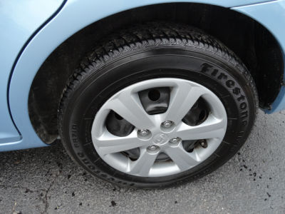 2011 Hyundai Accent  GLS