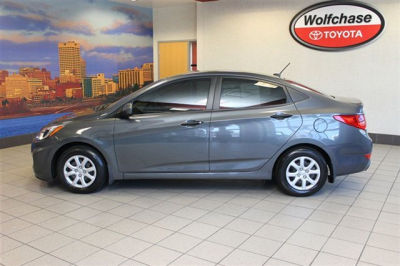 2012 Hyundai Accent  GLS