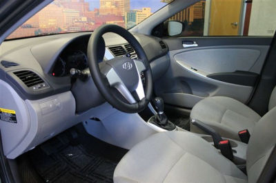 2012 Hyundai Accent  GLS