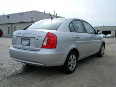2011 Hyundai Accent  GLS