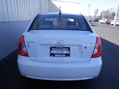 2011 Hyundai Accent GLS