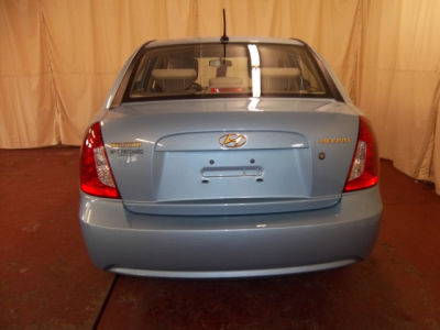 2010 Hyundai Accent GLS