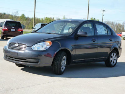 2011 Hyundai Accent  GLS