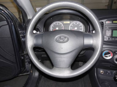 2011 Hyundai Accent  GL