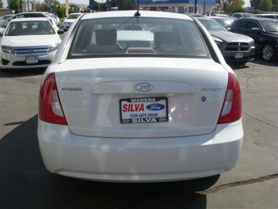 2011 Hyundai Accent  GLS