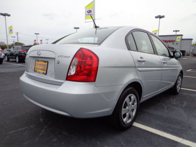 2011 Hyundai Accent GLS