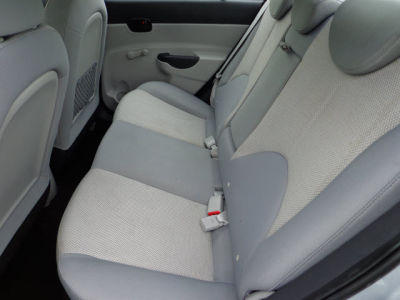 2011 Hyundai Accent GLS