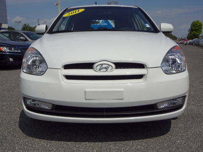 2011 Hyundai Accent  SE