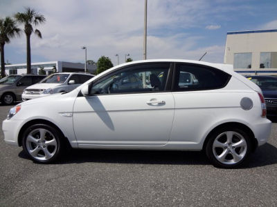 2011 Hyundai Accent  SE