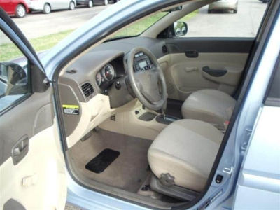 2011 Hyundai Accent  GLS