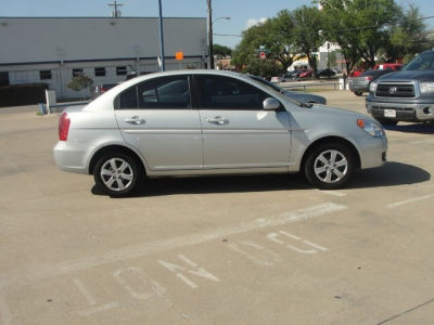 2011 Hyundai Accent GLS