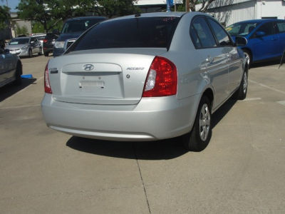 2011 Hyundai Accent GLS