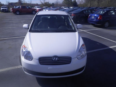 2011 Hyundai Accent  GLS